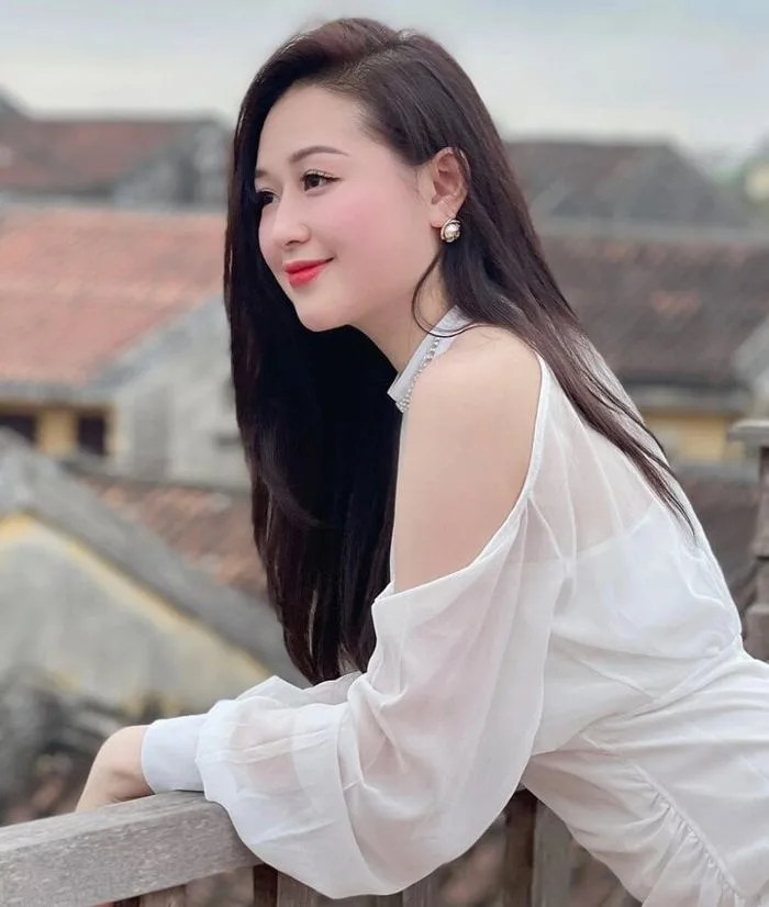 Những cô giáo xinh đẹp gây sốt mạng năm 2023