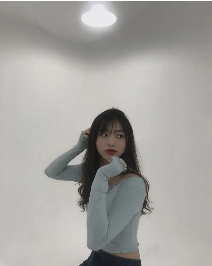 Nhan sắc đời thường của gái xinh Hà Nội sở hữu chiều cao khủng 1m7 chiếm  trọn spotlight ngày bế giảng