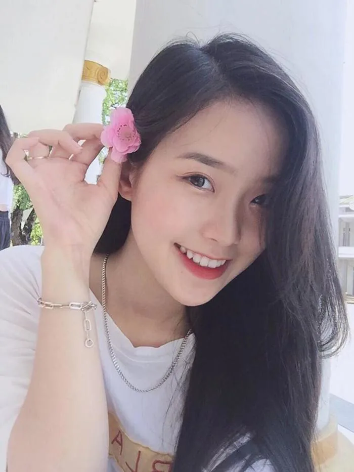 Hoa khôi 10X Hà Tĩnh: “Con gái hiện đại nếu chỉ đẹp thì chưa đủ” | Báo Dân  trí