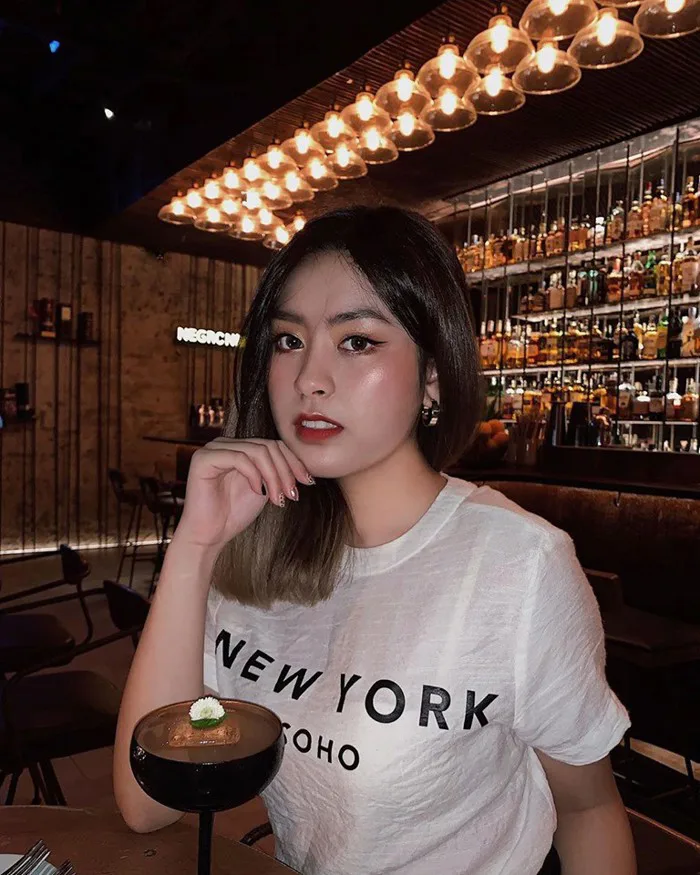Gái xinh thời này: Trà sữa em ghiền nhưng cũng chẳng phiền khi được rủ đi  