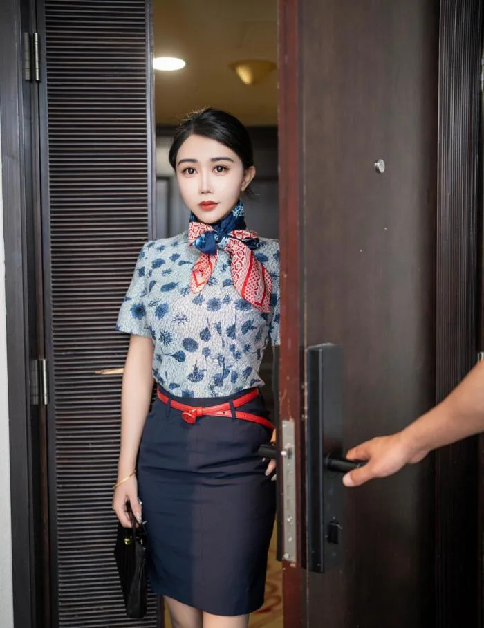 Lý Tịch - Cô tiếp viên hàng không xinh đẹp của hạng thương gia
