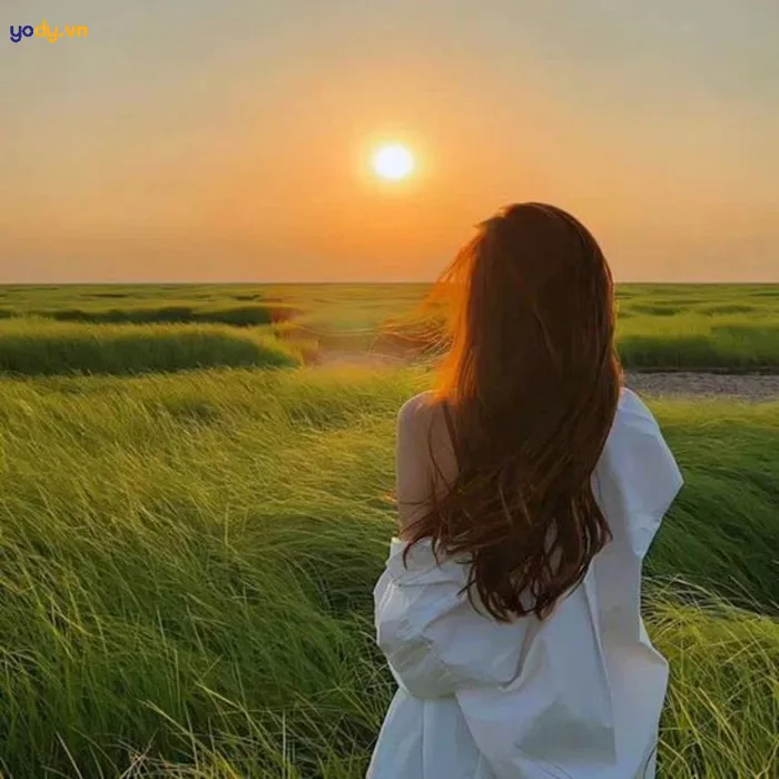 Bật mí 15 cách tạo dáng chụp ảnh hoàng hôn siêu đẹp, lãng mạn | Yody Bật mí 15 cách tạo dáng chụp ảnh hoàng hôn siêu đẹp, lãng mạn | Yody