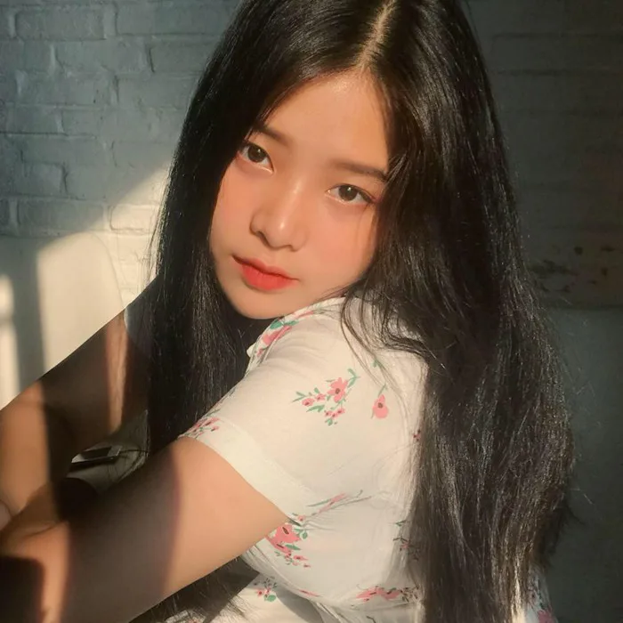 Full bộ' gái xinh 10X trên Instagram - Saostar.vn