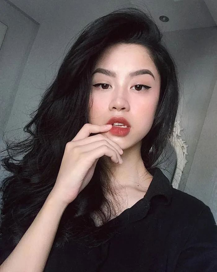 Loạt ảnh nóng bỏng của Hàn Hằng – bạn gái vlogger Huyme