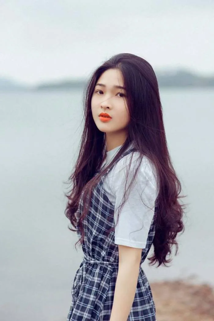 Hot girl tráng bánh mướt” xứ Nghệ vừa xinh đẹp, lại đảm đang | Báo Dân trí