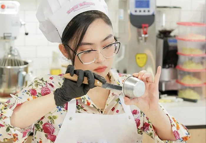 Cô gái 'phù phép' bánh ngọt độc lạ - Báo VnExpress Đời sống