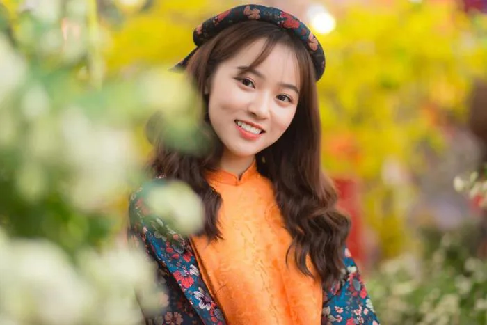 Thiếu nữ xinh đẹp thi nhau khoe ảnh rộn ràng đón Tết từ đầu tháng Chạp |  Báo Dân trí