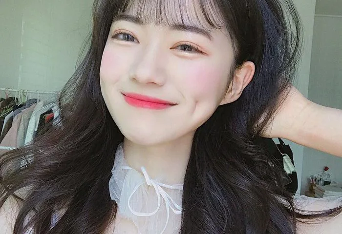 anh-gai-xinh-ma-lung-dong-tien-1