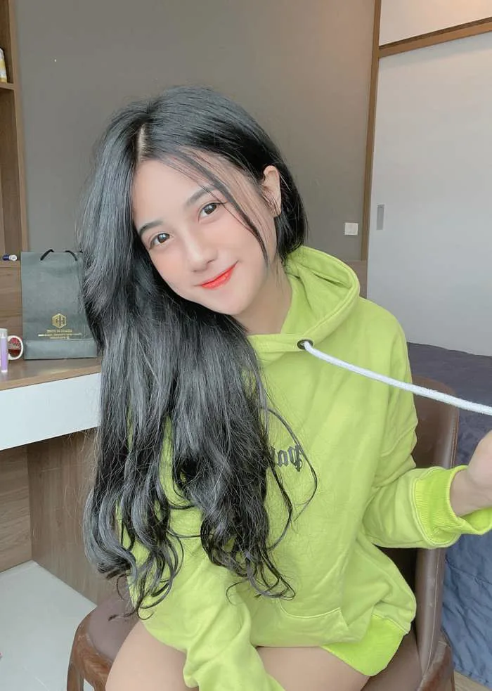 Nàng thơ đồng phục ngây thơ sexy hút hồn hạ gục trái tim dân mạng