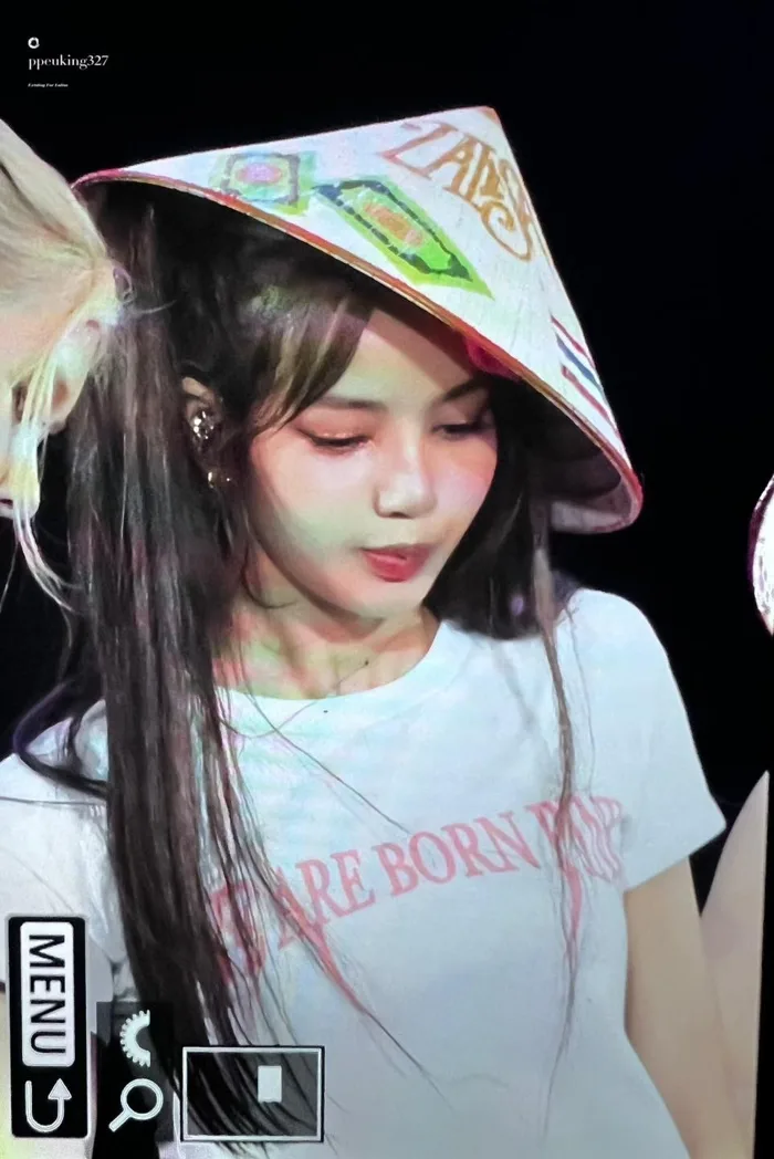Idol Kpop mê nón lá