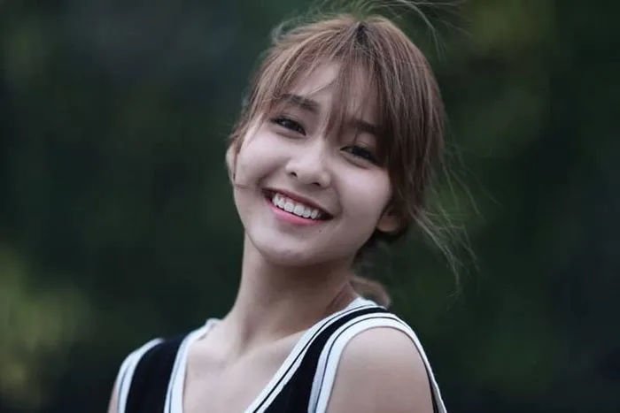 anh-gai-xinh-nu-cuoi-1