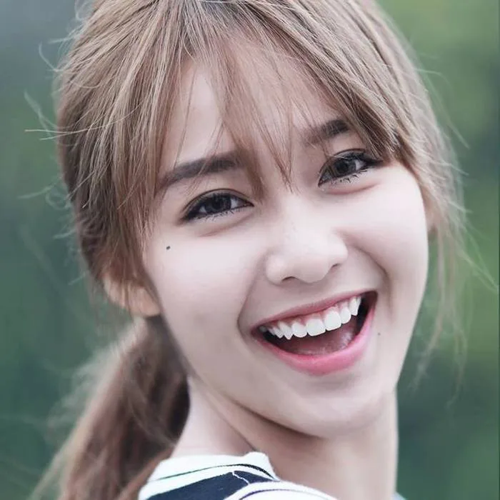 Top 5 hot girl Việt sở hữu nụ cười 