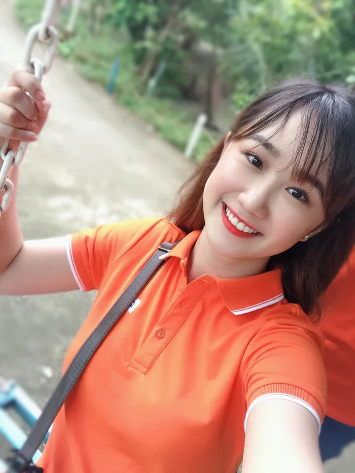 Những nụ cười tỏa nắng của trai xinh gái đẹp nhà 'Cáo'