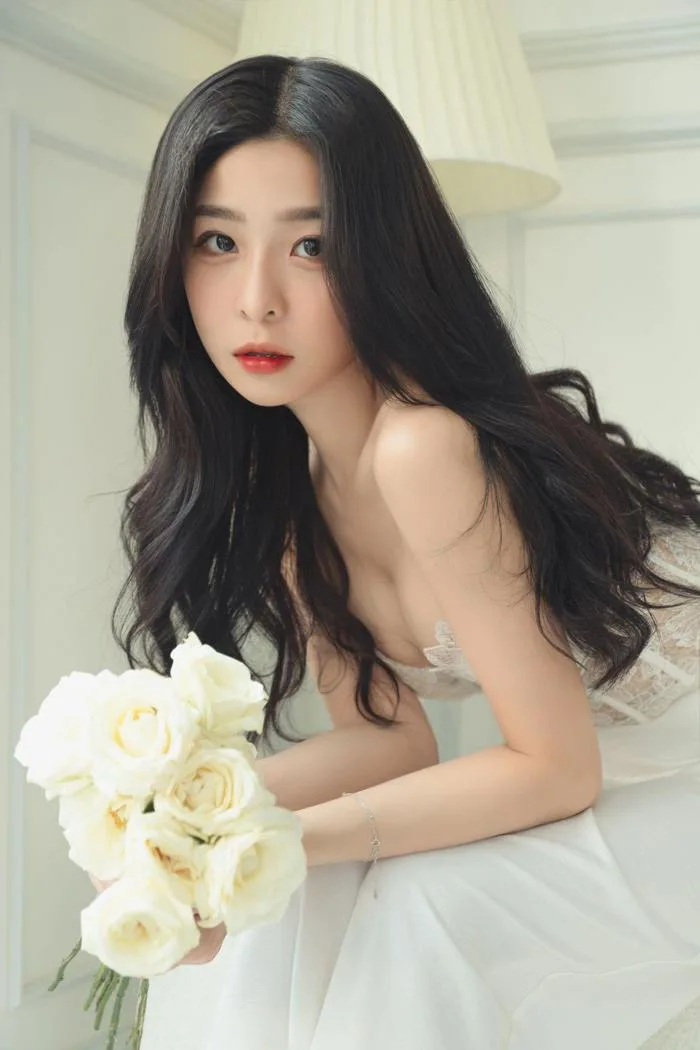 Nữ sinh trường ĐH Hoa Sen: 