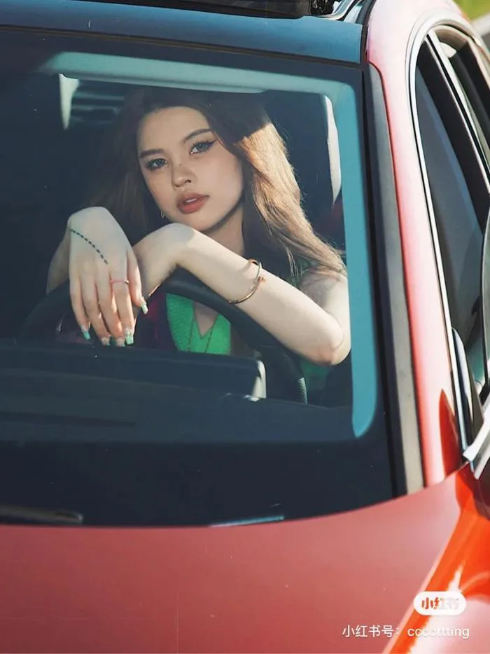 1001+ cách tạo dáng chụp ảnh với ô tô cực sang chảnh và sành điệu