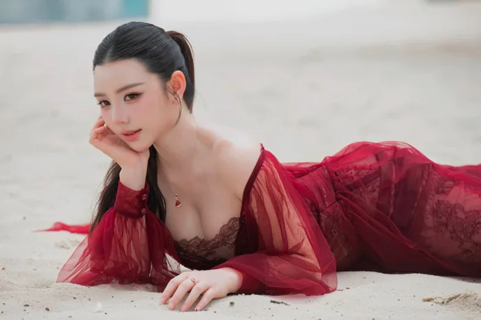 Nữ diễn viên phim giờ vàng VTV khoe dáng lộng lẫy trên bãi biển, CĐM nhìn  mà chỉ biết tấm tắc khen ngợi