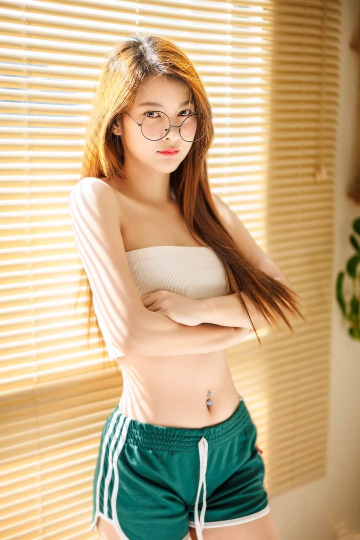 Ngắm 207+ ảnh gái xinh mặc quần ngắn sexy, siêu quyến rũ