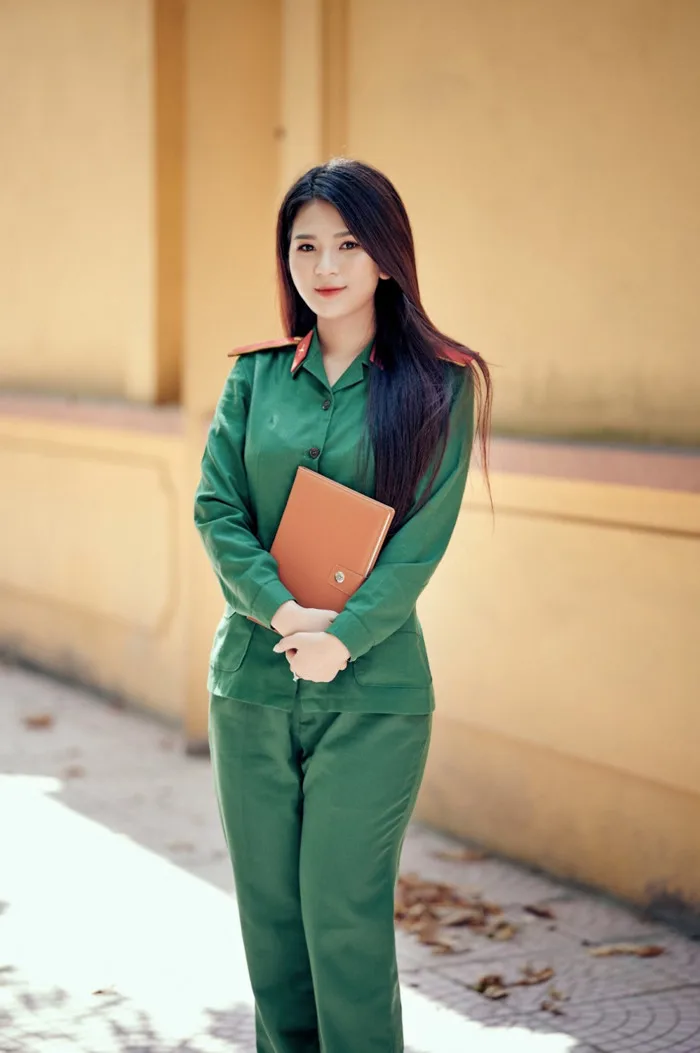 Thu An – hot girl quân nhân xinh đẹp, tài năng làm “đốn tim” cộng đồng mạng