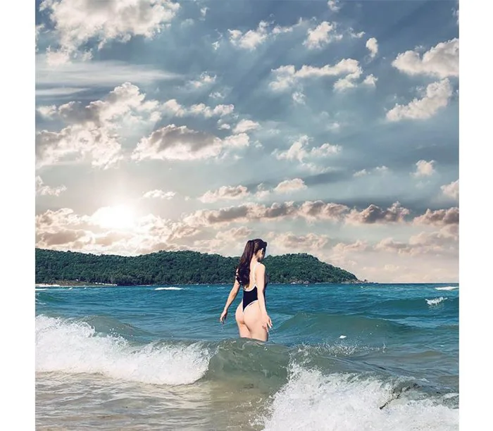 Quay lưng với ống kính, hotgirl ngủ gật lại khiến dân tình bấn loạn bởi  vòng 3 đẹp hơn vẽ