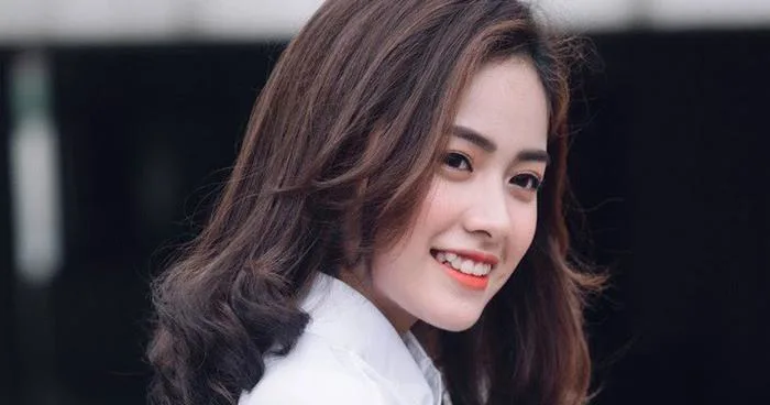 Ai bảo con gái sở hữu răng khểnh không đáng yêu nào... | Báo Dân trí