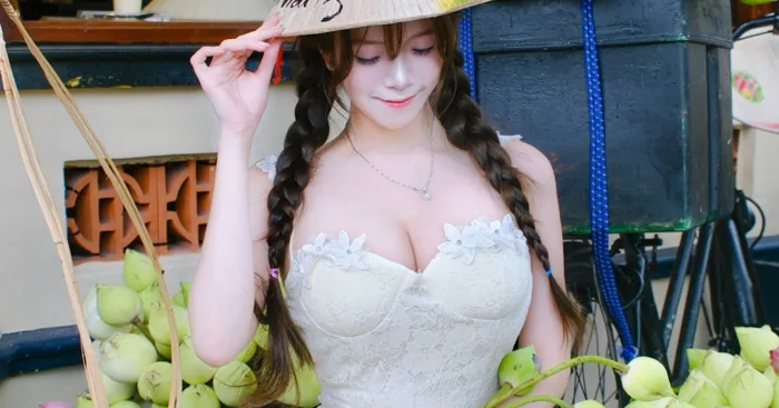Đón thu ở Sài Gòn, hot girl xinh đẹp khéo léo có ngay một bộ ảnh để đời
