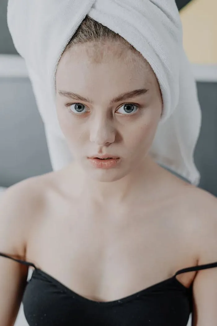 Bật mí những bí quyết sấy tóc chuẩn salon | ELLE