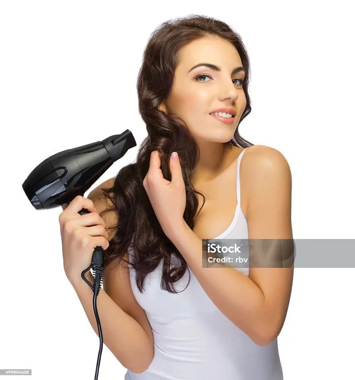 Cô Gái Trẻ Với Máy Sấy Tóc Hình ảnh Sẵn có - Tải xuống Hình ảnh Ngay bây  giờ - Bàn tay con người, Bộ phận cơ thể người, Chân dung -