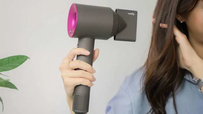 Cách tự sấy tóc đẹp tại nhà cho 3 dáng tóc phổ biến