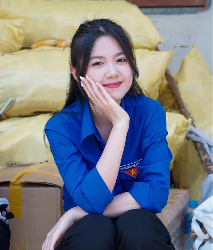 Nữ 'Sinh viên 5 tốt' xinh đẹp, giỏi giang