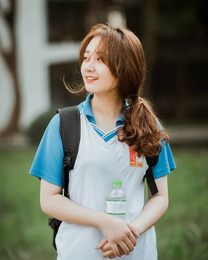 Nữ sinh xinh xắn trong bộ ảnh Thanh xuân vườn trường khiến các chàng trai  ráo riết truy tìm info - Saostar.vn