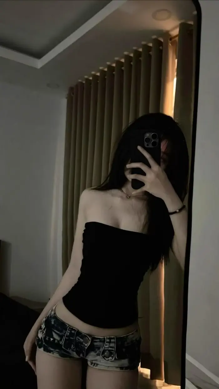 Bộ Sưu Tập Ảnh Gái Xinh Chụp Trước Gương Cực Cuốn Hút