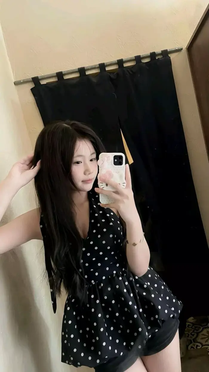 Bộ Sưu Tập Ảnh Gái Xinh Chụp Trước Gương Cực Cuốn Hút