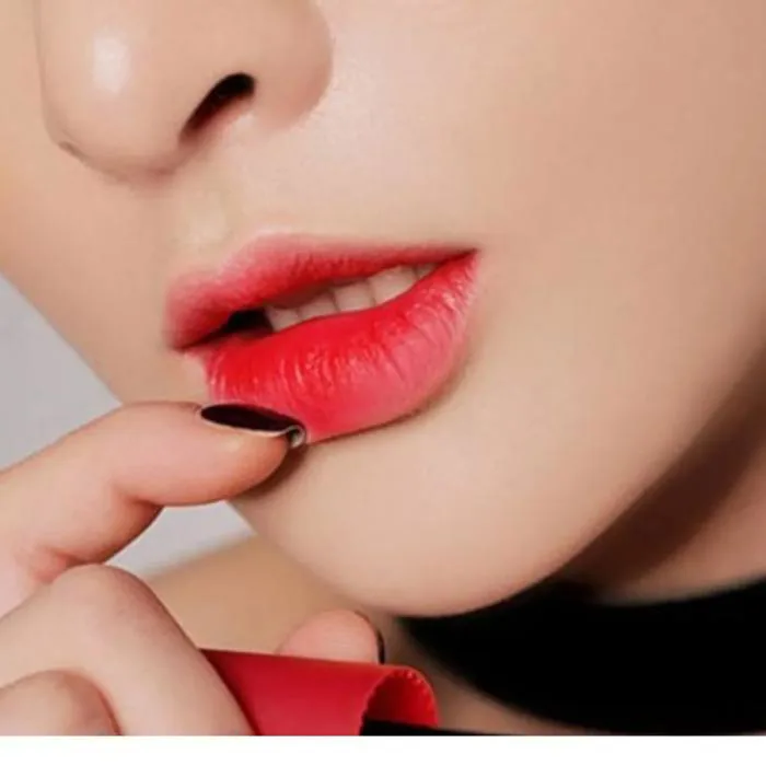10 màu son môi con gái thích bán chạy hiện nay