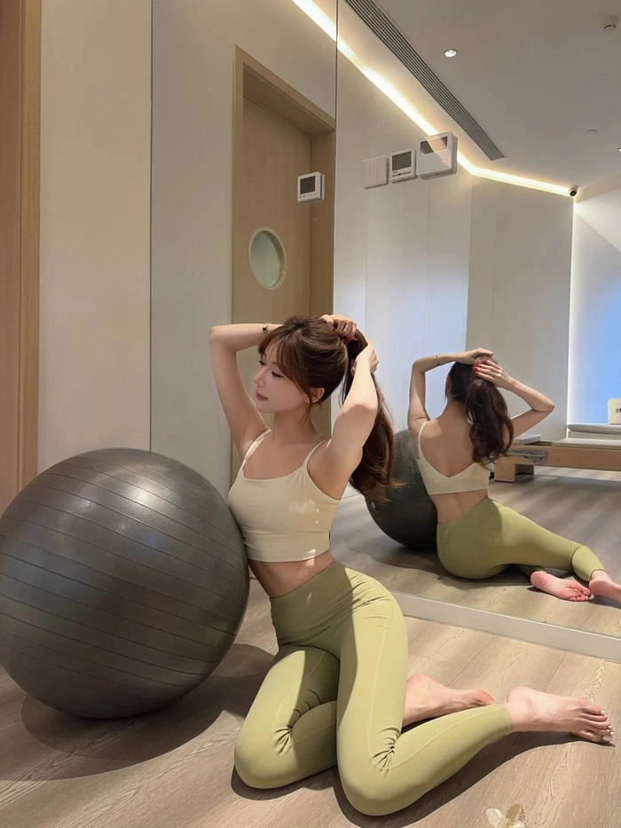 anh-gai-xinh-tap-yoga-1