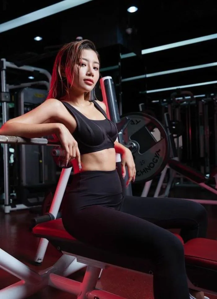 50+ ảnh gái xinh ngầu tập gym khoe body siêu mẫu bốc lửa