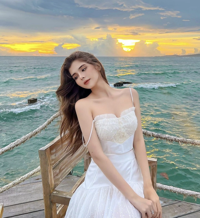 Nhan sắc xinh đẹp, nóng bỏng của hot girl lai Tây nổi tiếng trên mạng | Báo  Dân trí
