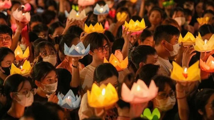 Tổng hợp 40 hình ảnh đèn hoa đăng đẹp lung linh và ý nghĩa nhất Tổng hợp 40 hình ảnh đèn hoa đăng đẹp lung linh và ý nghĩa nhất