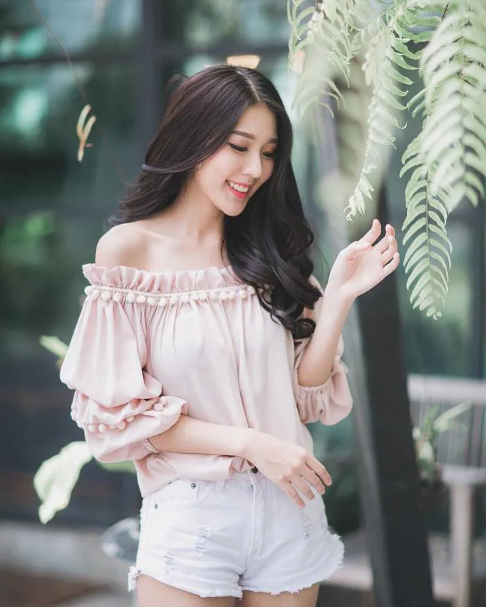 Cô nàng Thái Lan với nét đẹp dịu dàng tựa nữ thần khiến người ta không thể  thôi xao xuyến