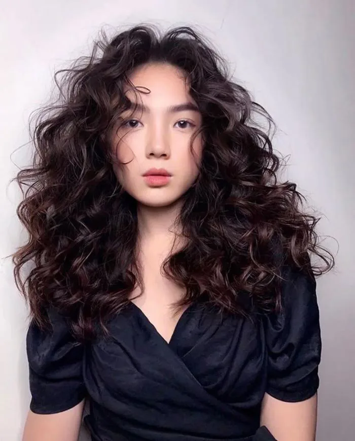 Top 22+ kiểu tóc xù đẹp cho nữ thêm trẻ trung và quyến rũ