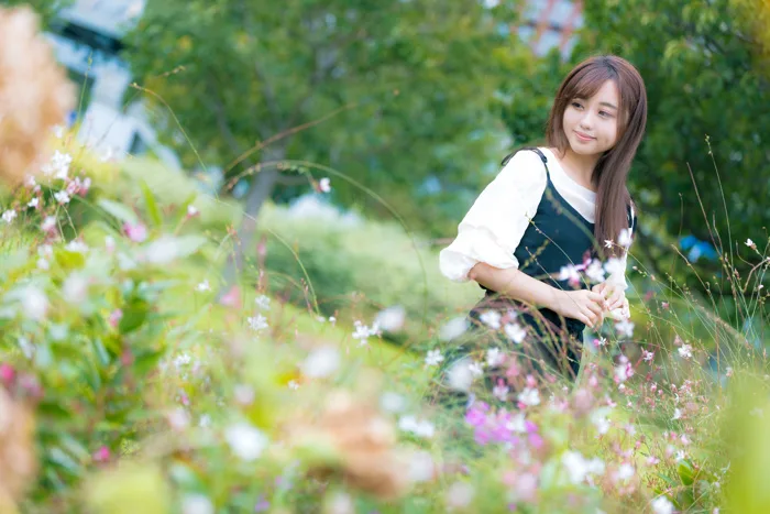hình ảnh : con gái, People in nature, thiên nhiên, ảnh chụp, sắc đẹp, vẻ  đẹp, Mùa xuân, hoa, quý bà, Thực vật học, mùa hè, nhiếp ảnh, đồng cỏ, thực  vật,