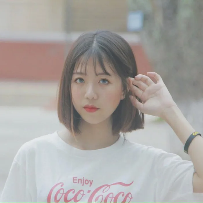 Lộ diện nhan sắc của nữ sinh uống trà sữa nhưng quyết không tháo khẩu trang  cực ngầu