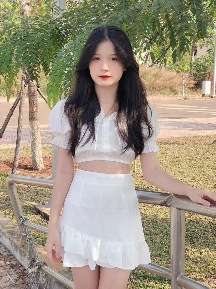 Ảnh Gái Xinh Váy Ngắn Đẹp Cute, Trẻ Trung, Năng Động