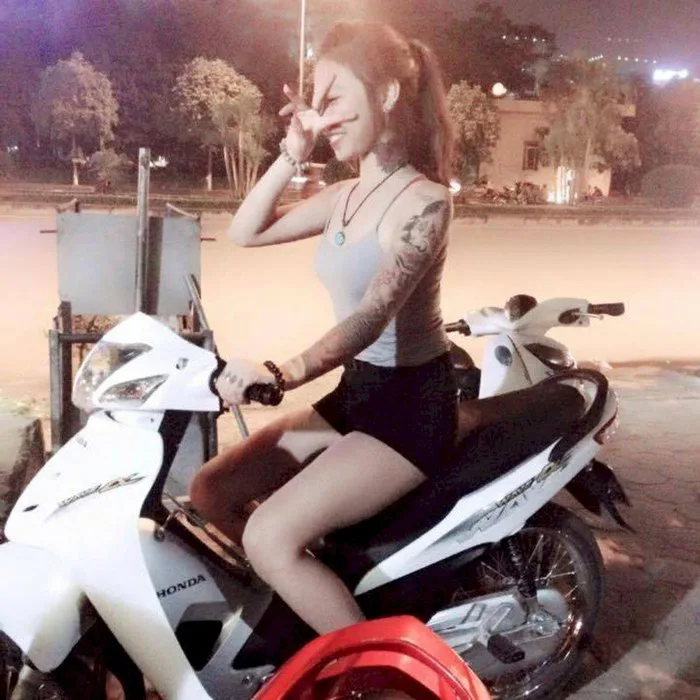 Top 101 ảnh gái ngồi xe wave đẹp nhất