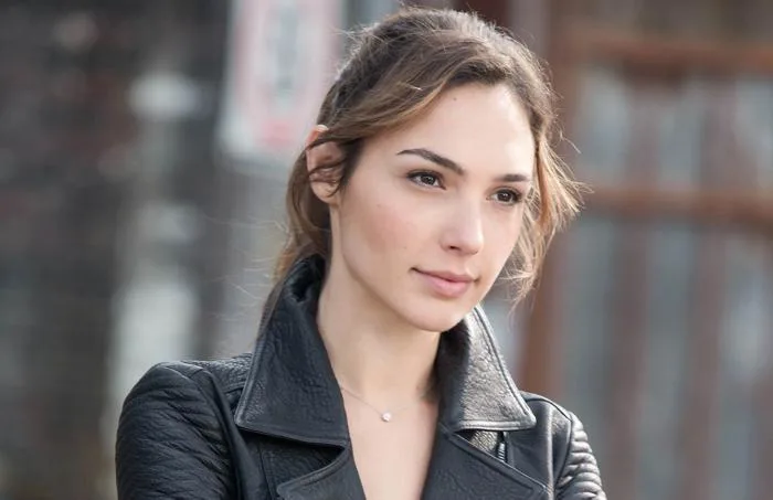 Gal Gadot và 9 bí mật của Wonder Woman xinh đẹp nghìn tuổi - ELLE VN