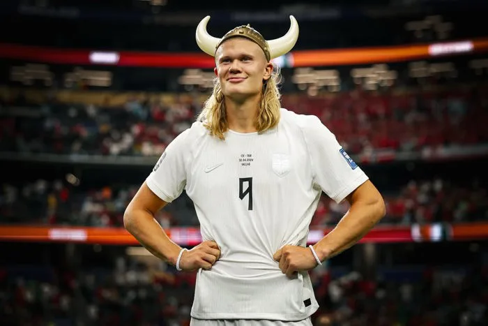 Erling Haaland trở thành chất liệu viral của loạt thương hiệu, từ hãng hàng  không nổi tiếng, KFC đến Crocs