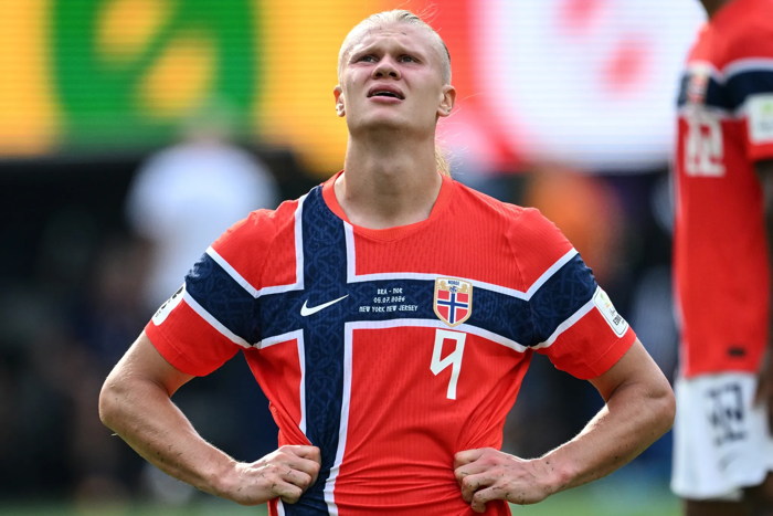 Erling Haaland nhận tin dữ, nhiều cầu thủ Na Uy đổ bệnh chỉ vài ngày trước  trận tứ kết World Cup gặp tuyển Anh
