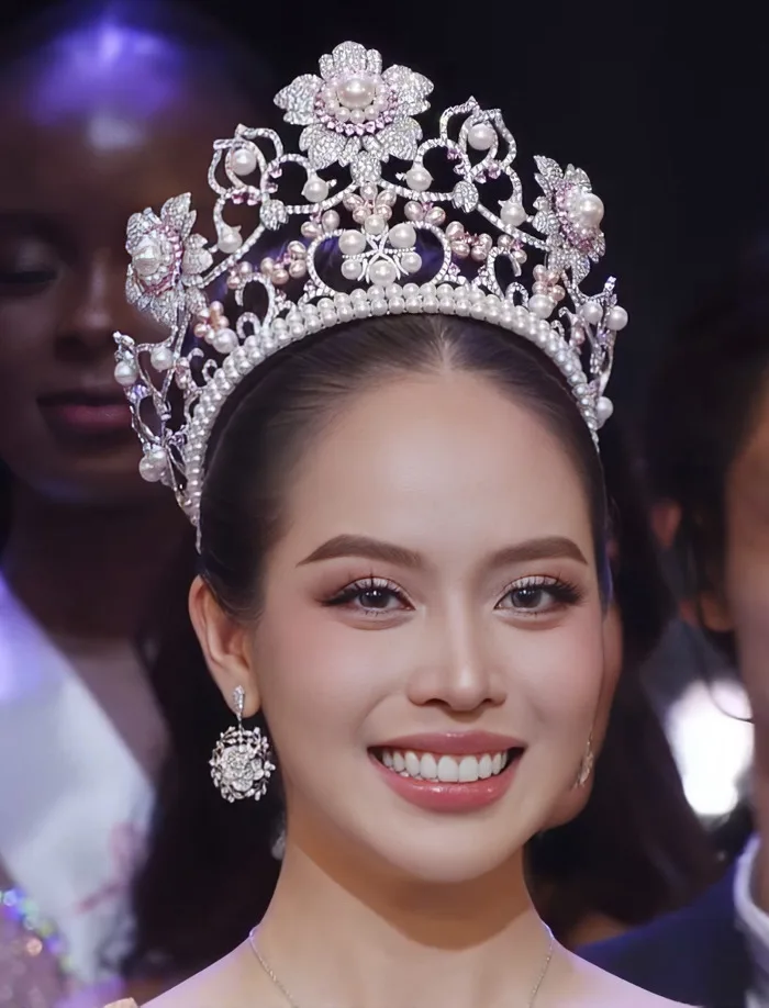Những điều chưa biết về tân Hoa hậu Quốc tế 2024 Huỳnh Thị Thanh Thủy - Báo  Người Lao Động