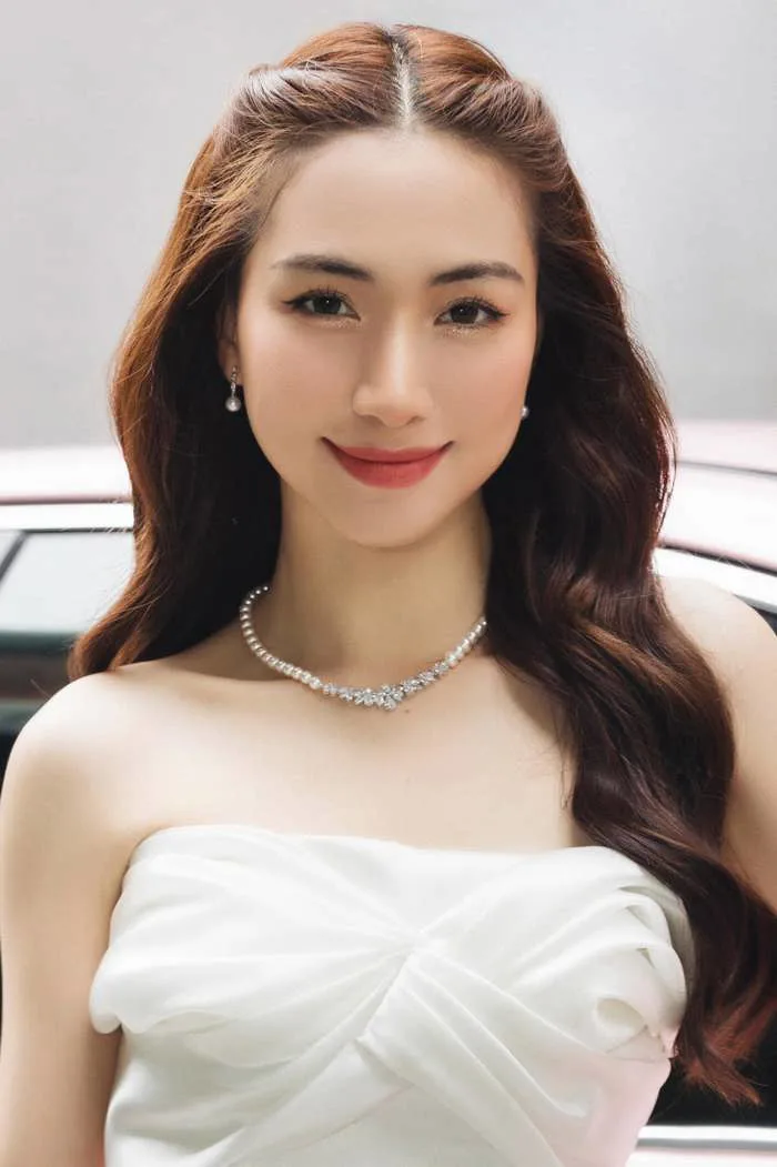 Sau 7 tháng chia tay, cuộc sống Hoà Minzy và thiếu gia Minh Hải giờ ra sao?