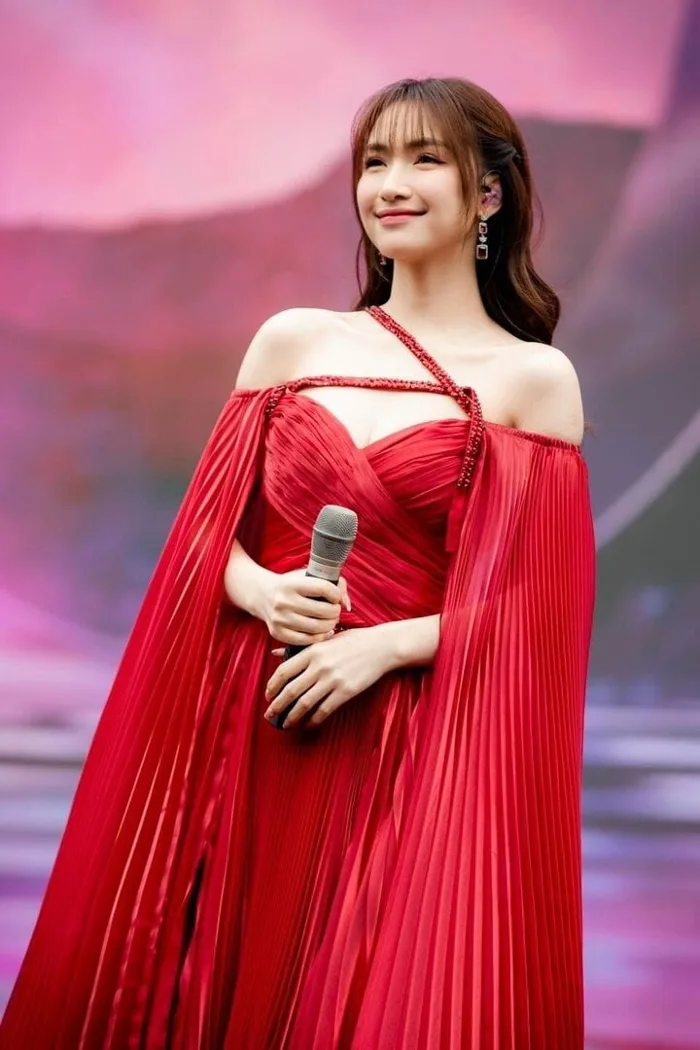Hòa Minzy đăng 'tâm thư', nói rõ mối quan hệ với Văn Toàn
