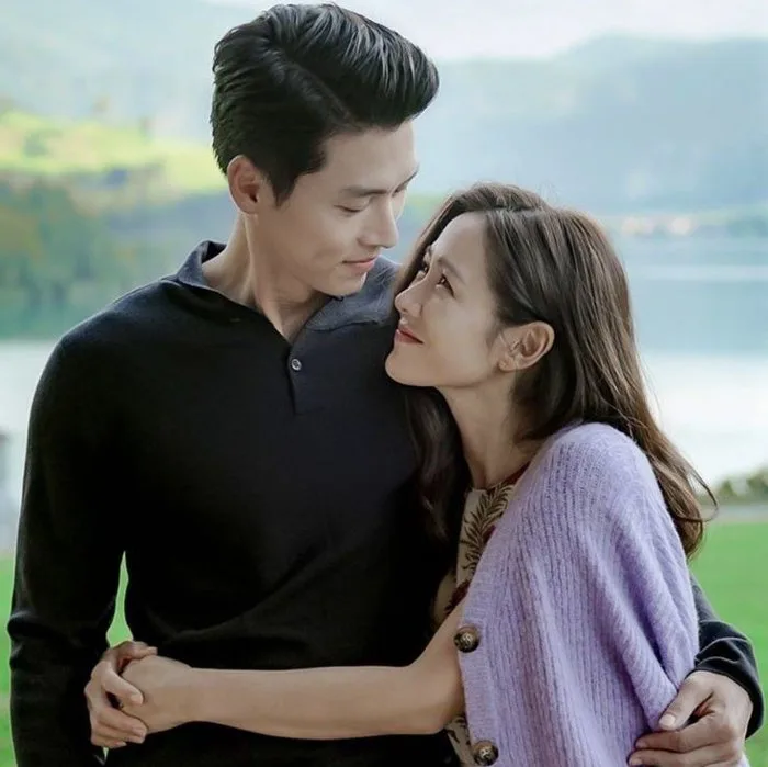 Tài tử Hyun Bin và vợ Son Ye-jin lại gây sốt - Báo Người Lao Động